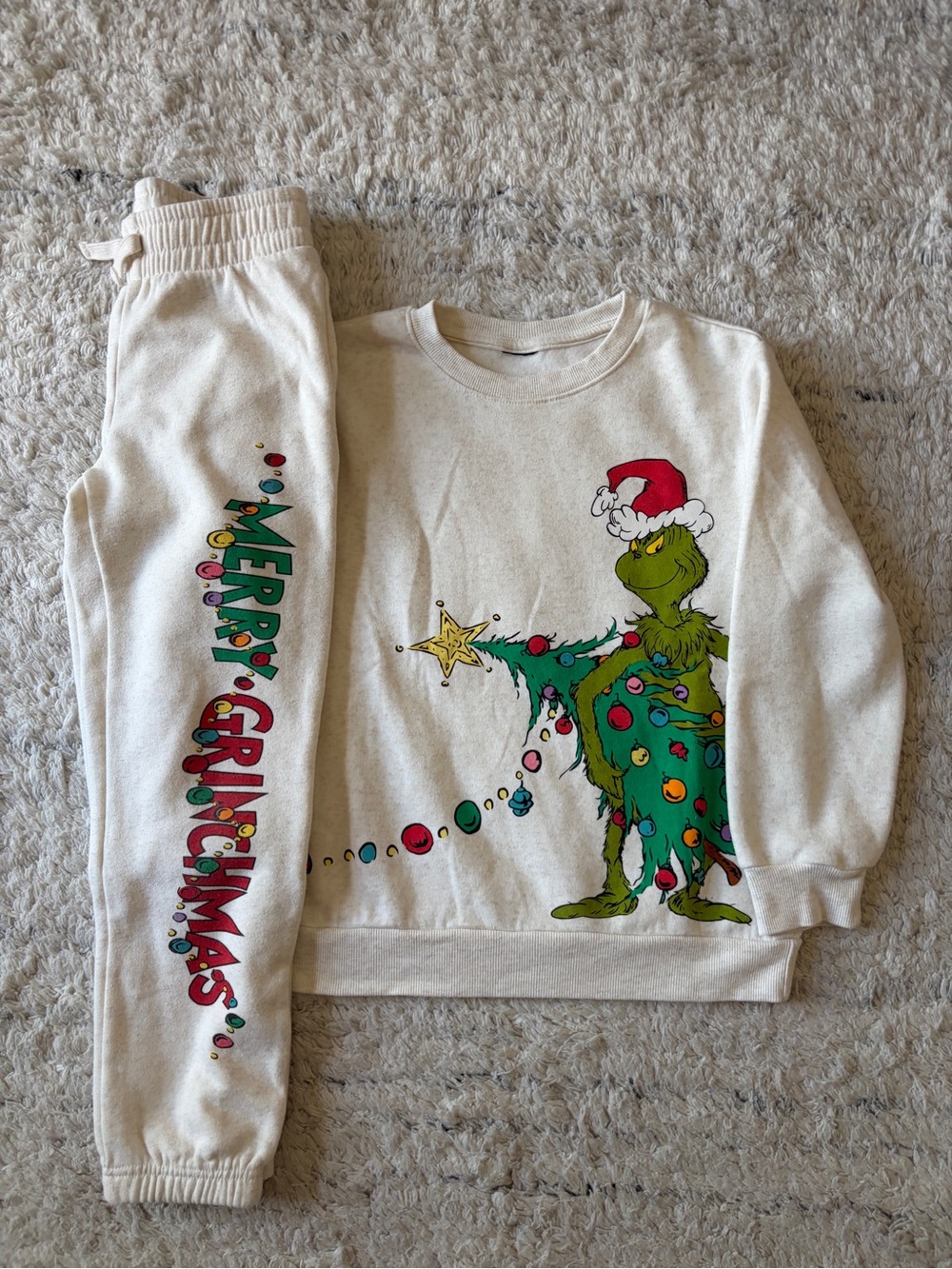 Kids Grinch Christmas Jogger Set, Size L